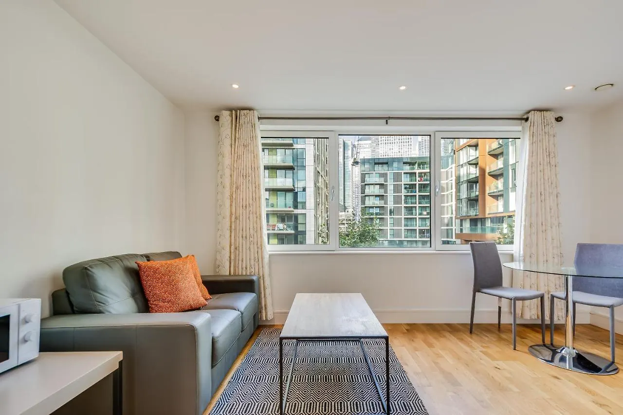 Mysquare Comfy Studio Apartment In Canary Wharf London