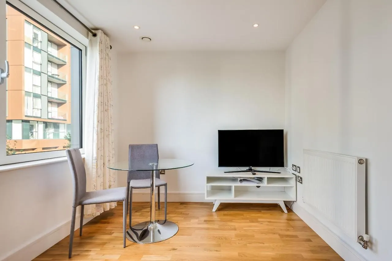 Mysquare Comfy Studio Apartment In Canary Wharf לונדון 0*,  בריטניה